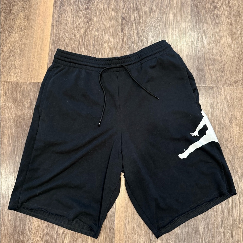 Jordan Standard Fit Black Jumpman Logo Shorts (Size L)